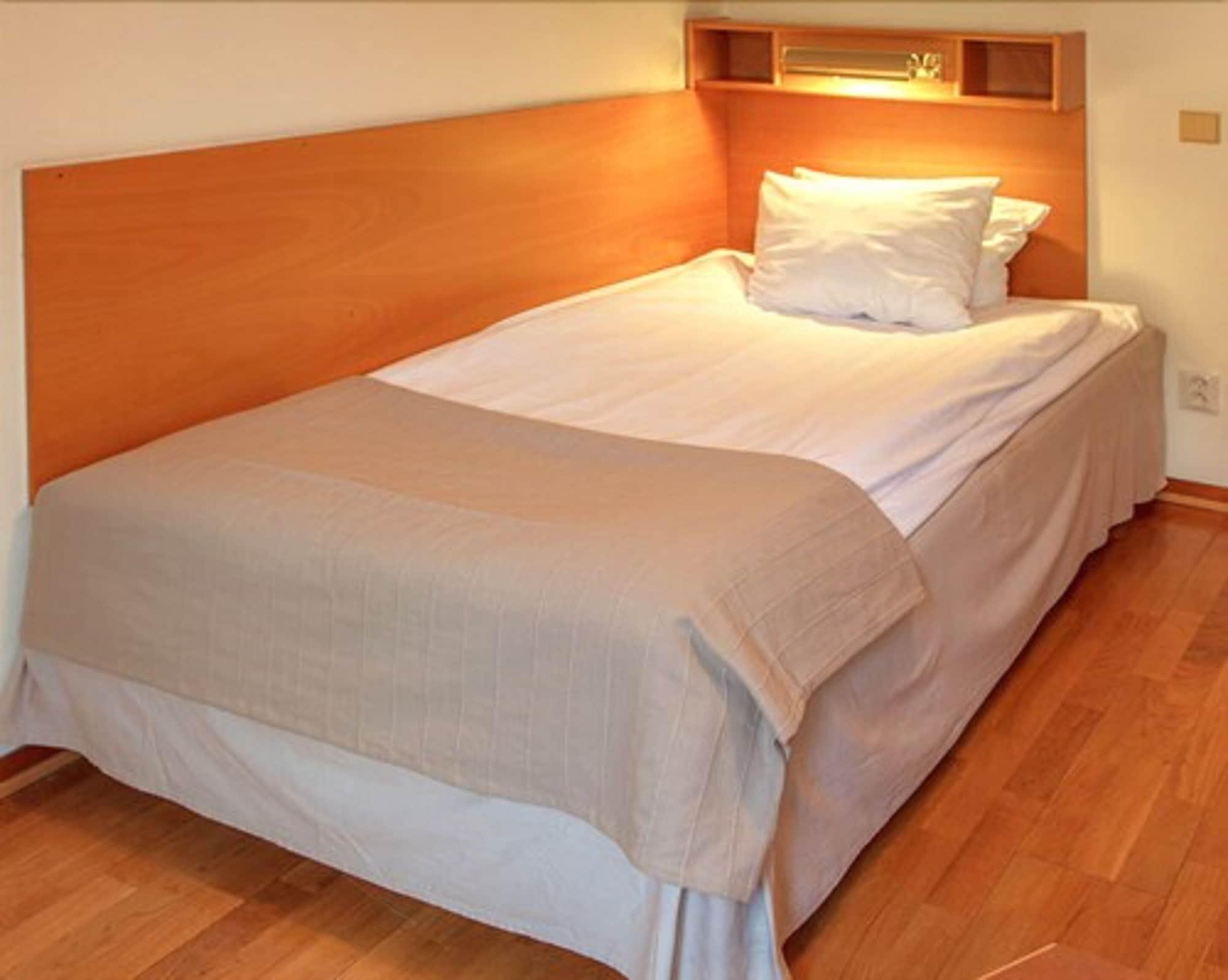 Best Western Hotel Park Astoria Enkoping Exterior photo
